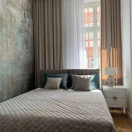 Sanhaus Apartments - Como - Stylowe Apartamenty Przy Deptaku *